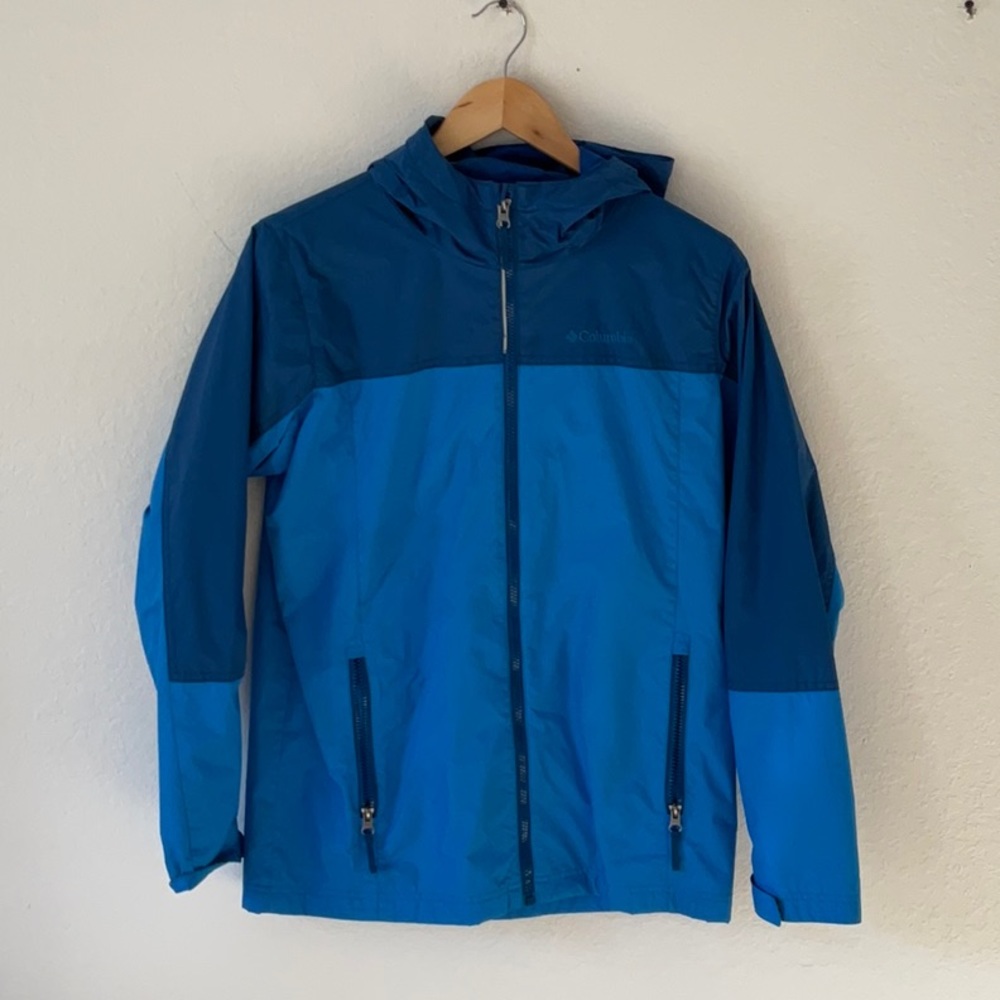 Columbia wind breaker with mess lining